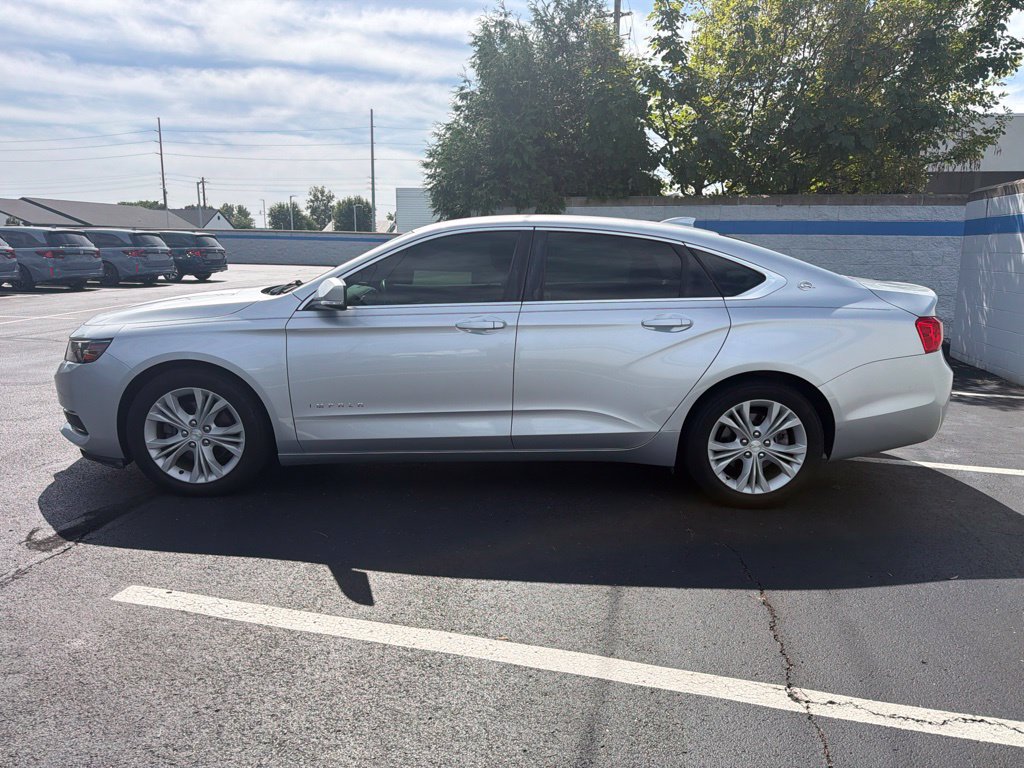 Used 2015 Chevrolet Impala LT w/ Convenience Package FWD image 2
