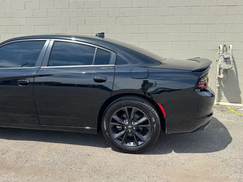 Used 2023 Dodge Charger SXT w/ Blacktop Package AWD/4WD image 3