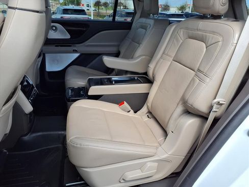 Used 2020 Lincoln Aviator Reserve w/ Equipment Group 202A image 25