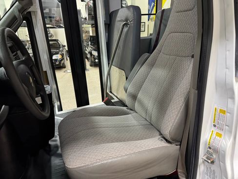 Used 2019 Chevrolet Express 3500 w/ School Bus Package image 31