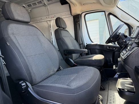 Used 2023 RAM ProMaster 2500 FWD image 19
