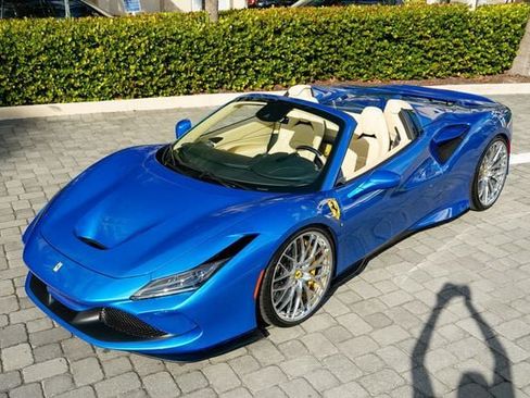 Used 2021 Ferrari F8 Tributo RWD image 10