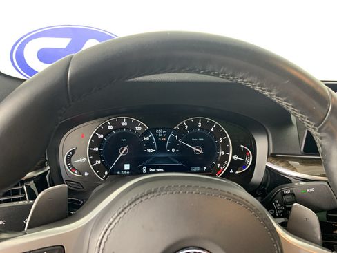 Used 2019 BMW 530i w/ M Sport Package RWD image 22