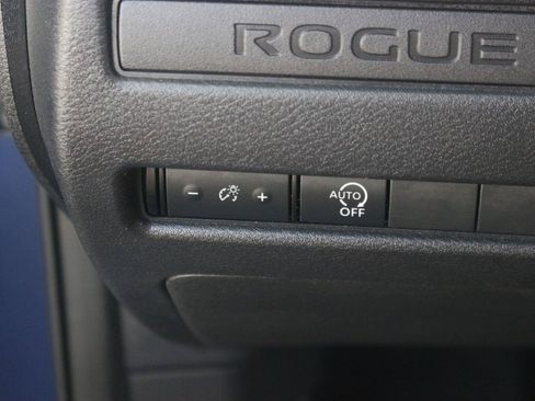 Used 2023 Nissan Rogue S AWD/4WD image 29