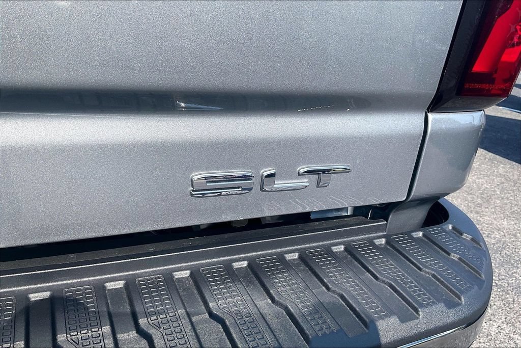 New 2026 GMC Sierra 2500 SLT w/ SLT Premium Package AWD/4WD image 9