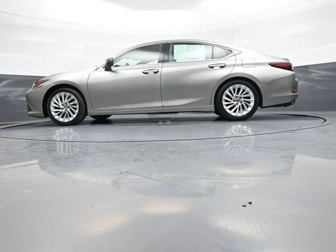 Used 2019 Lexus ES 350 w/ Accessory Package 2 FWD image 33