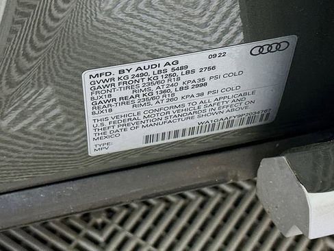 Used 2023 Audi Q5 2.0T Premium w/ Convenience Package image 32