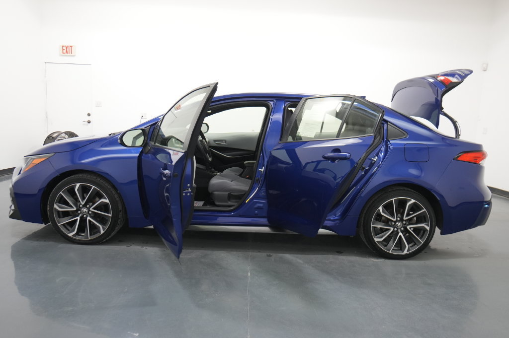 Used 2020 Toyota Corolla SE FWD image 19