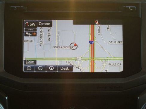 Used 2017 Toyota 4Runner SR5 image 6