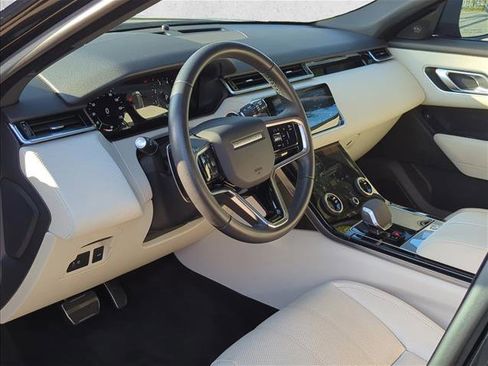 Used 2023 Land Rover Range Rover Velar R-Dynamic S image 8