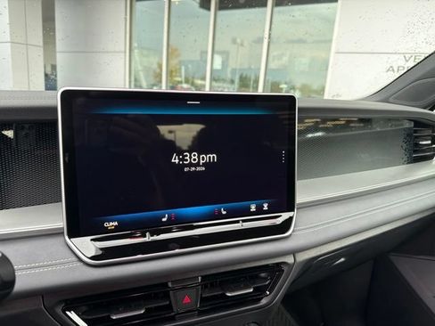 Used 2026 Volkswagen Tiguan SE R-Line AWD/4WD image 8