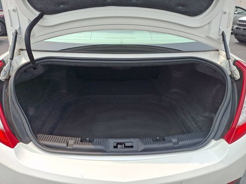 Used 2014 Lincoln MKS FWD image 28