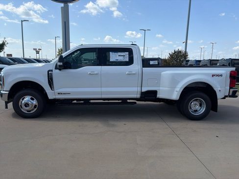 New 2026 Ford F350 Lariat w/ Lariat Premium Package AWD/4WD image 2