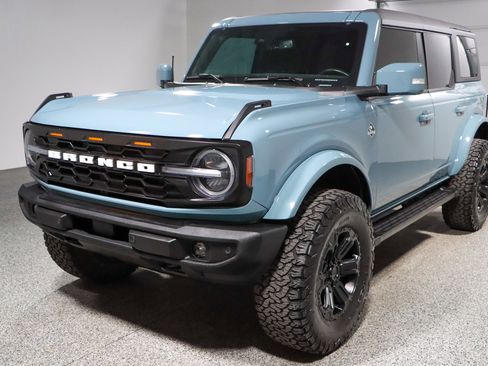 Used 2022 Ford Bronco Outer Banks image 30
