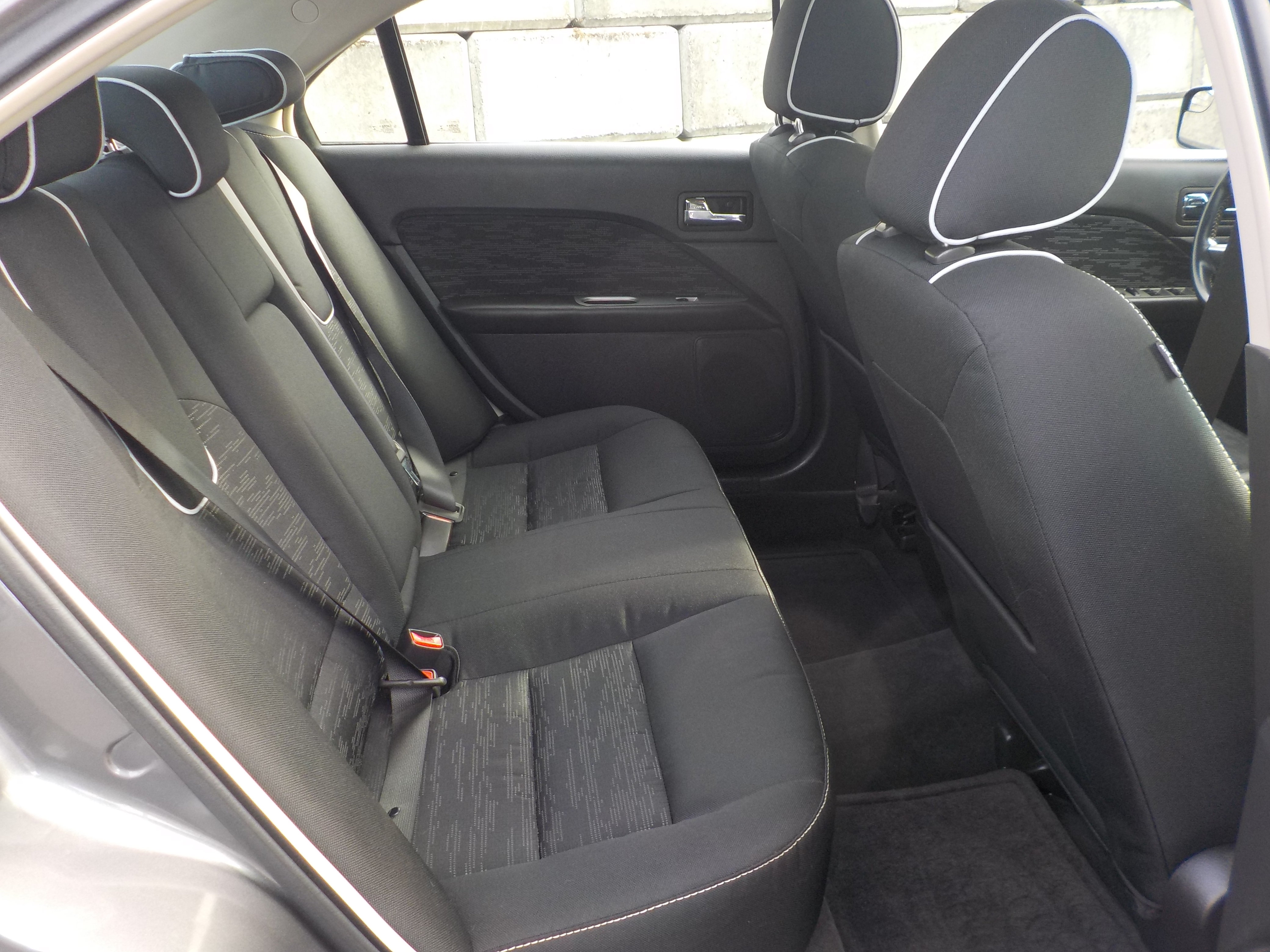 Used 2012 Ford Fusion SE FWD image 24