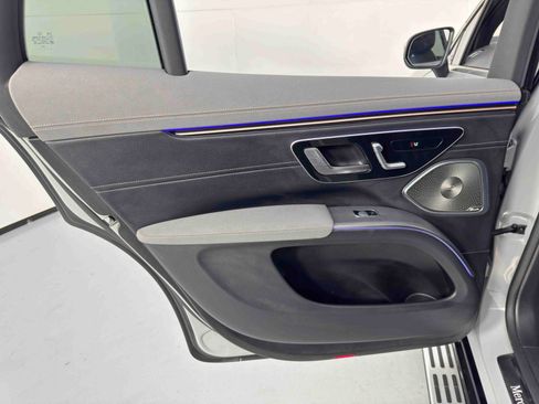 Used 2023 Mercedes-Benz EQS 580 4MATIC SUV image 54