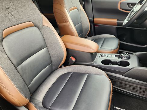 Used 2022 Ford Bronco Sport Outer Banks w/ Tech Package image 16