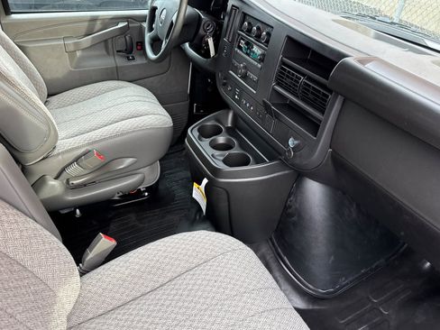 New 2025 GMC Savana 2500 w/ Driver Convenience Package image 15