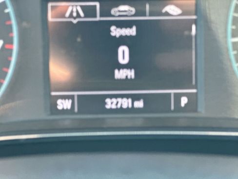 Used 2018 Chevrolet Cruze LT image 13