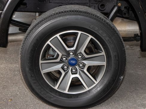 Used 2015 Ford F150 Lariat image 37