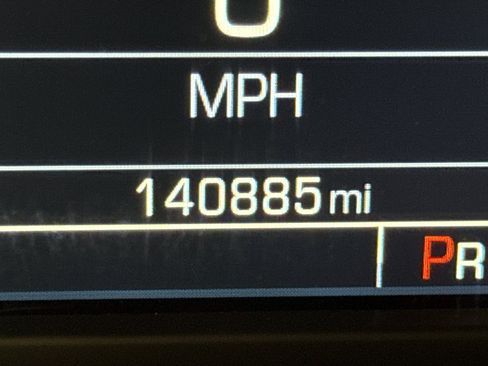 Used 2016 Chevrolet Suburban LTZ image 19