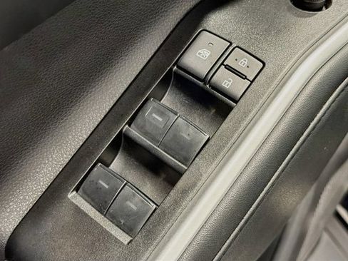 Certified 2026 Toyota Highlander XLE AWD/4WD image 18