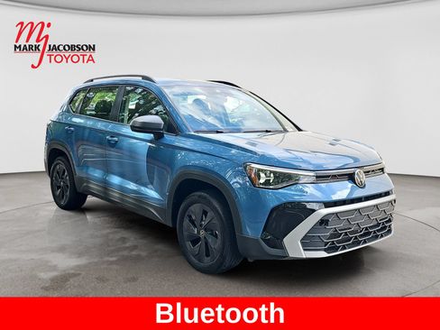 Used 2025 Volkswagen Taos S FWD image 4