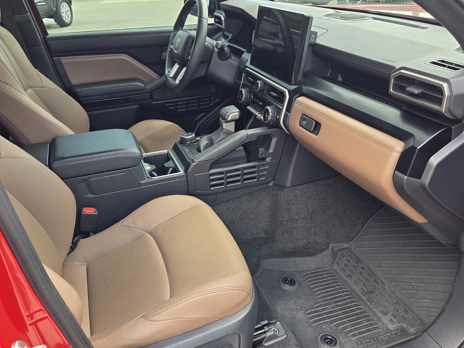 Certified 2025 Toyota 4Runner Limited AWD/4WD image 11