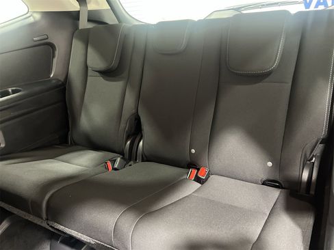 Used 2024 Subaru Ascent Premium w/ Convenience Package image 22