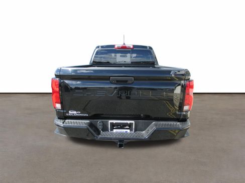 Used 2023 Chevrolet Colorado Z71 w/ Z71 Convenience Package 2 image 4