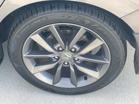 Used 2020 Honda Civic EX image 30