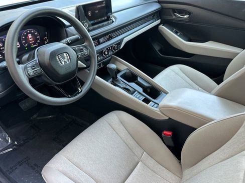 Certified 2025 Honda Accord LX image 10