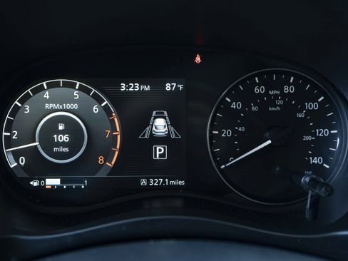 Used 2023 Nissan Kicks SR FWD image 22