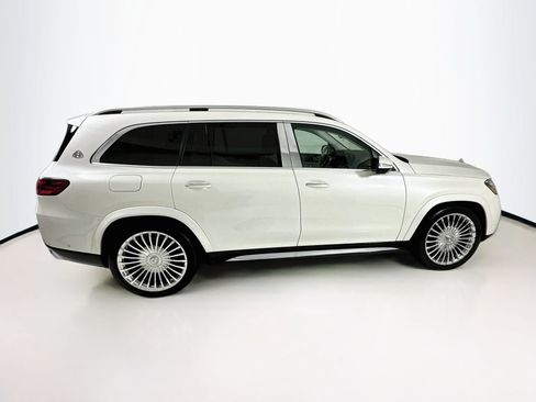 Used 2024 Mercedes-Benz Maybach GLS 600 4MATIC image 9