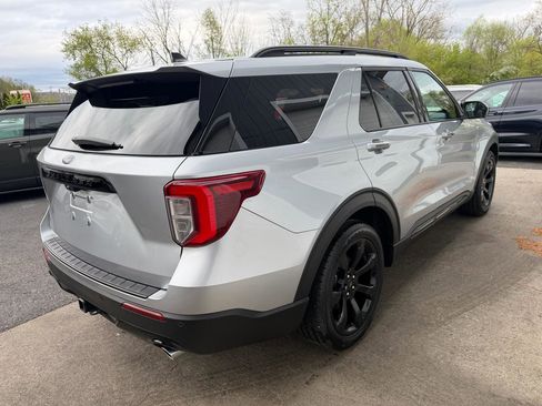 Used 2023 Ford Explorer ST-Line w/ Class IV Trailer Tow Package RWD image 4