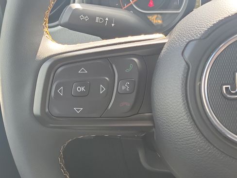 Used 2024 Jeep Wrangler Unlimited Sport AWD/4WD image 16