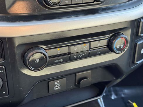 Used 2022 Ford F150 XLT AWD/4WD image 14