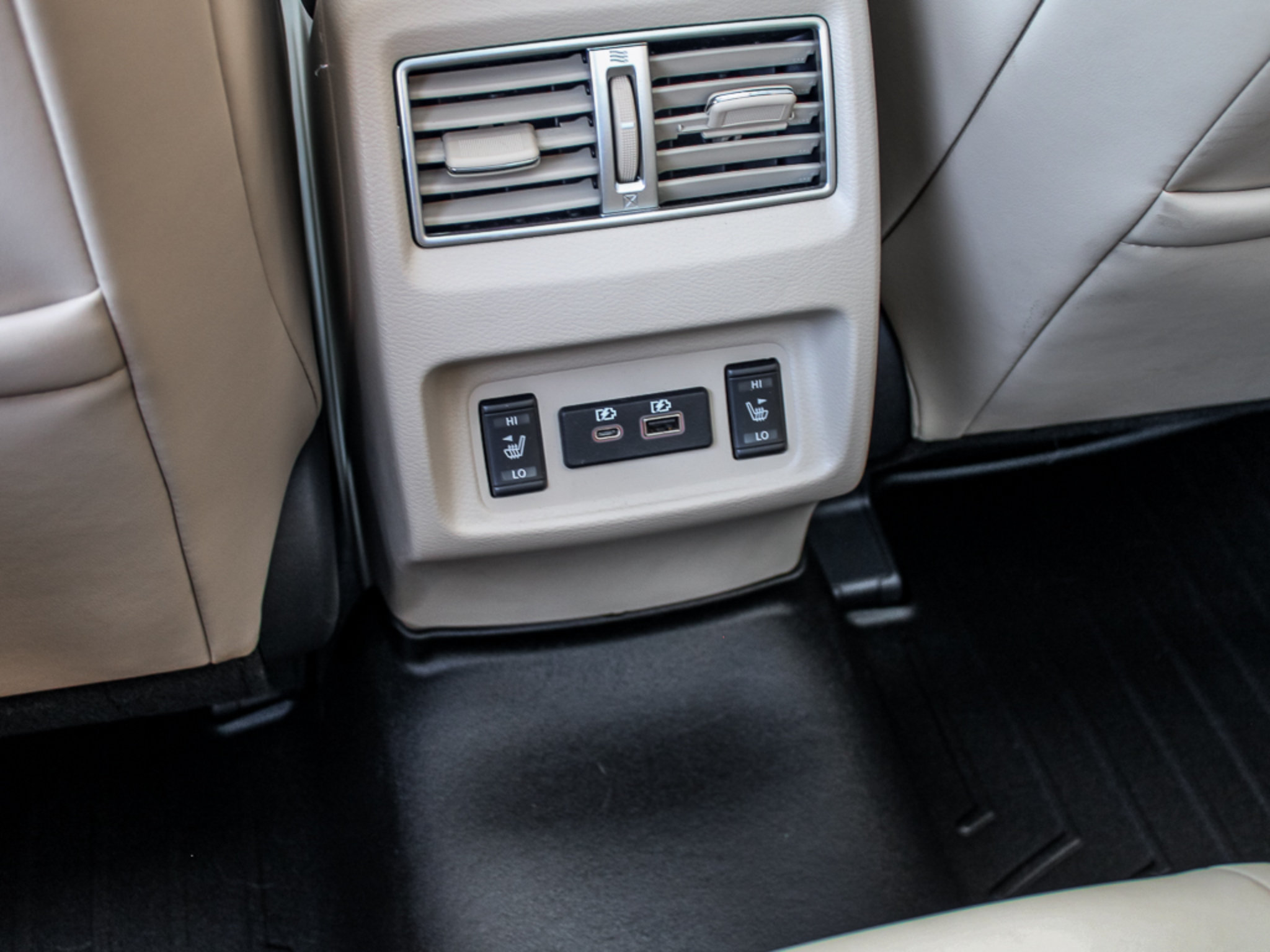 Used 2023 Nissan Maxima Platinum FWD image 23