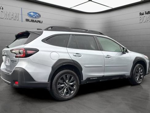 Used 2025 Subaru Outback Onyx Edition AWD/4WD image 4