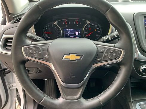 Used 2023 Chevrolet Equinox LT AWD/4WD image 21