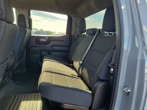 Used 2025 Chevrolet Silverado 1500 Custom image 23