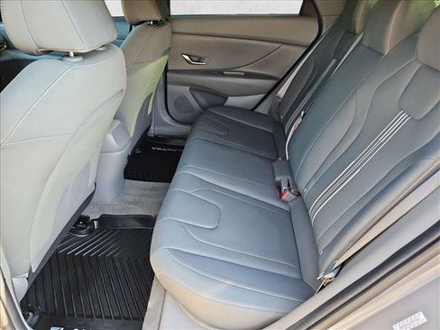 Used 2023 Hyundai Elantra SEL FWD image 17