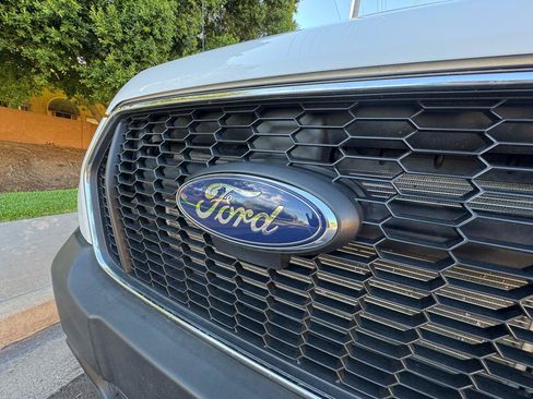 Used 2025 Ford Transit 250 Low Roof w/ Exterior Upgrade Package RWD image 39