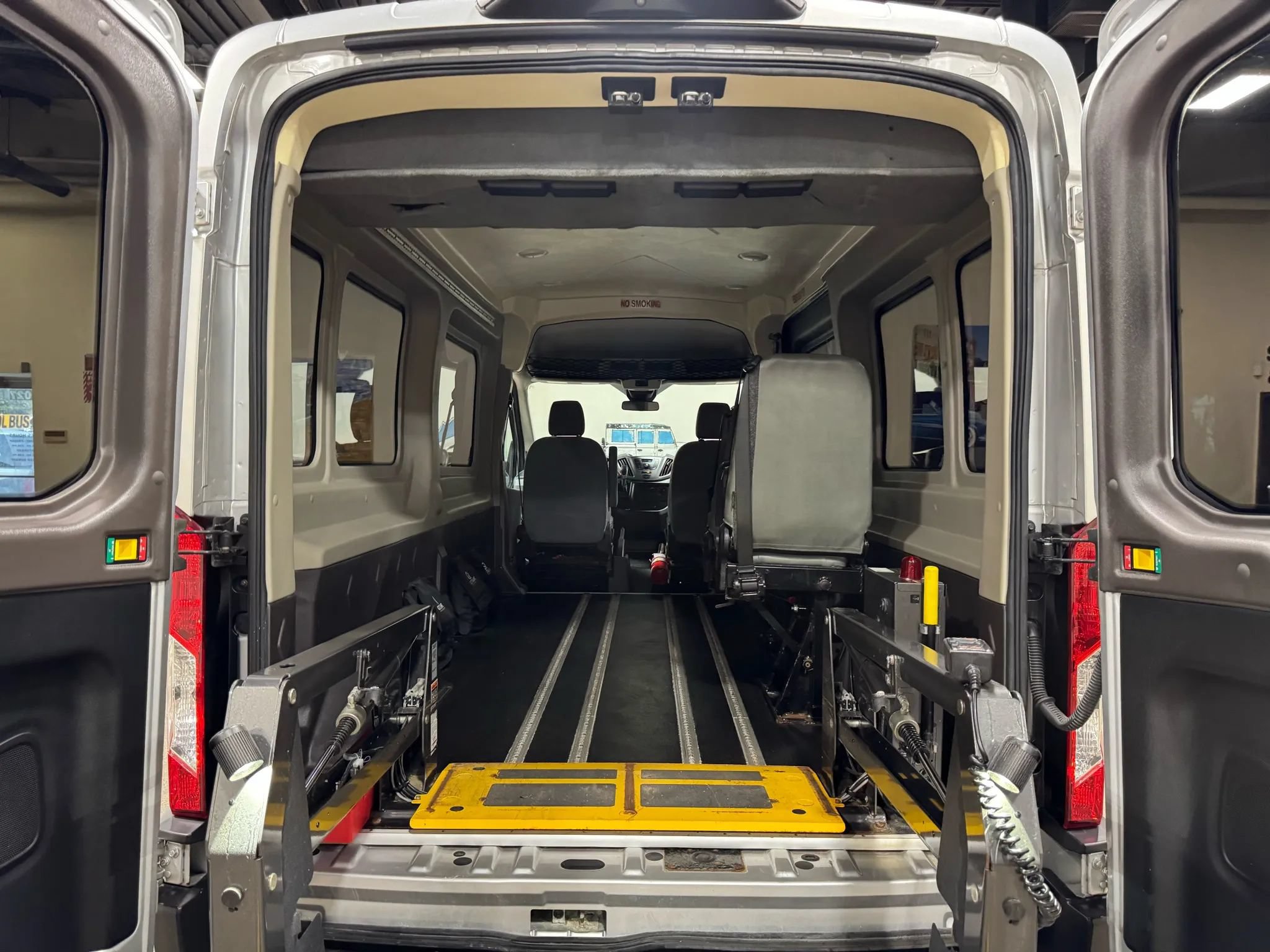 Used 2019 Ford Transit 250 148 Medium Roof RWD image 51