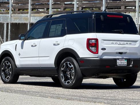 Certified 2024 Ford Bronco Sport Outer Banks AWD/4WD image 9