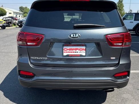 Used 2019 Kia Sorento AWD w/ LX Convenience Package image 6