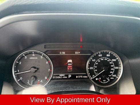 Used 2025 Mitsubishi Outlander SE AWD/4WD image 2