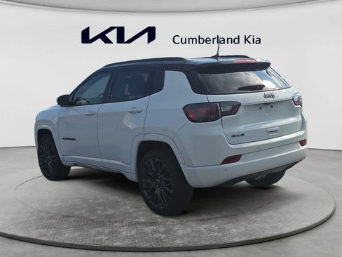 Used 2023 Jeep Compass High Altitude AWD/4WD image 3