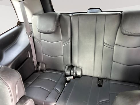 Used 2019 Cadillac Escalade Luxury w/ Escalade Sport Edition AWD/4WD image 27