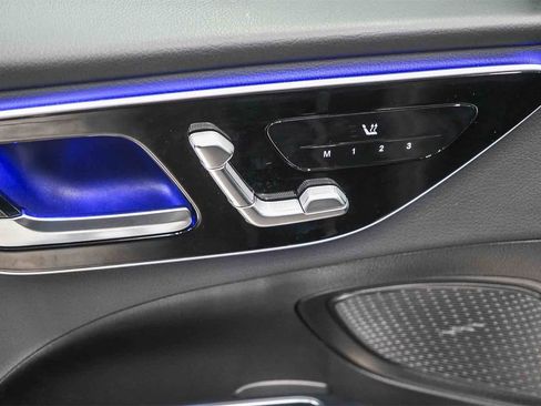 Used 2023 Mercedes-Benz C 300 Sedan image 23